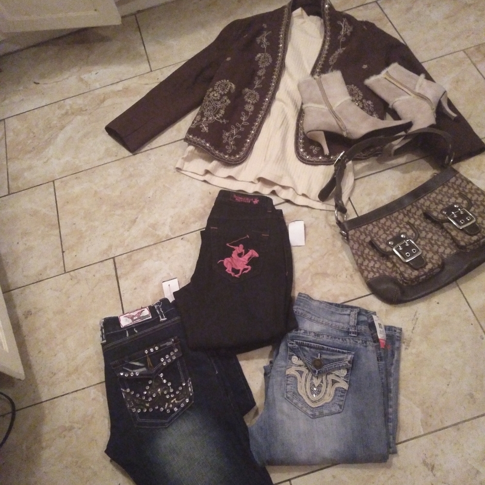 Lot of Fashionable Clothing